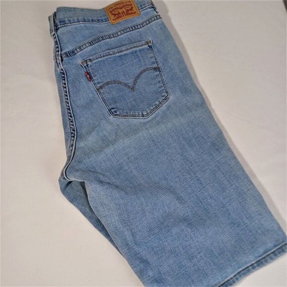 Levi's Bermuda Shorts Light Wash High Rise Size 32 - Picture 1 of 4